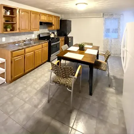 Glorious Suite Near Downtown With Washer/Dryer Gloucester Extérieur photo