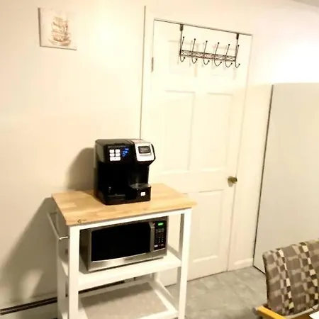 Glorious Suite Near Downtown With Washer/Dryer Gloucester Extérieur photo