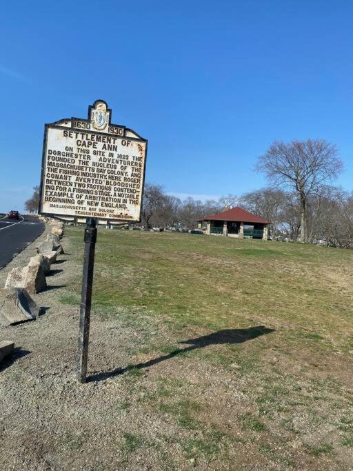 Glorious Near Downtown With Washer/dryer Gloucester