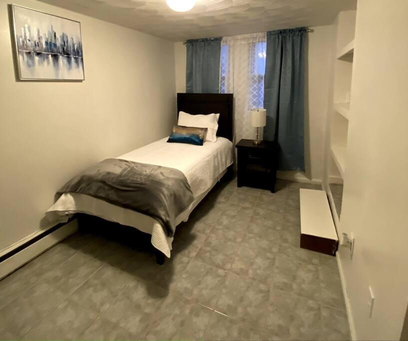 Apartment Glorious Near Downtown With Washer/dryer *